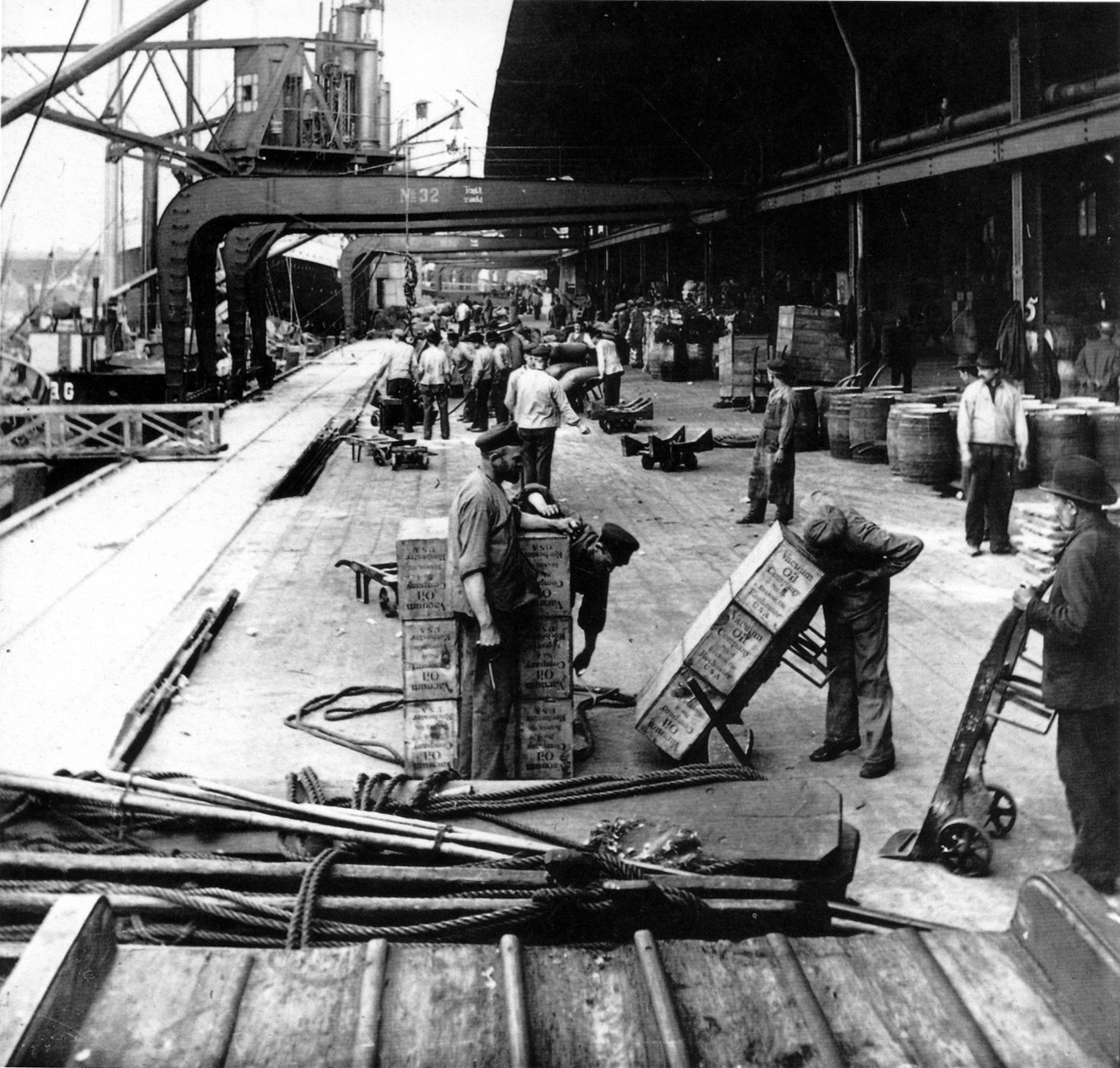 Dockers hambourgeois au quai, vers 1900