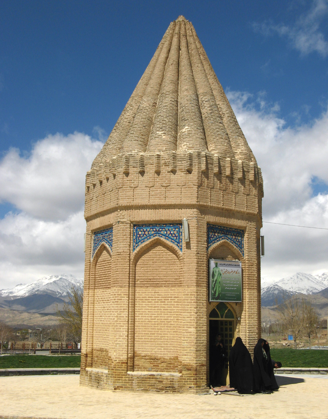 Habakuk-Schrein in Tuyserkan