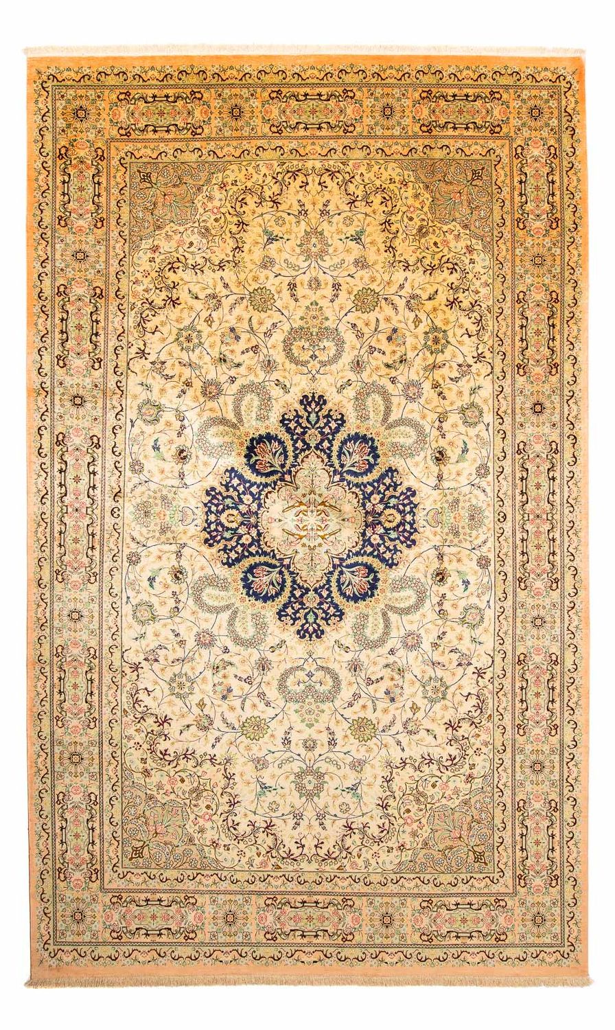 Qom-Teppich